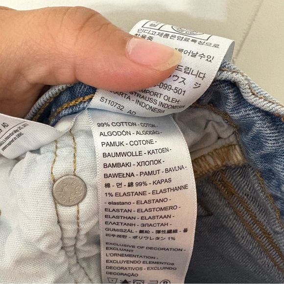 Levi’s 501 Women’s High Rise Distressed Straight Jeans Blue Size 25 - Picture 8 of 9